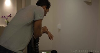 Spanking and Facial for Stepsister - il miglior porno 24/7 su HOTSEXVIDEOS24.COM