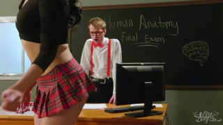 Schoolgirl Alexa's Anal Fun - il miglior porno 24/7 su HOTSEXVIDEOS24.COM