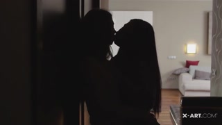 Lesbian Double Agents: Violetta's Beautiful Adventure - HOTSEXVIDEOS24.COMで24/7最高のポルノ
