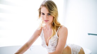 Blowjob in the Tub with Louie Smalls - pornografi terbaik 24/7 di HOTSEXVIDEOS24.COM