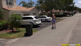  Latina Amateur Sucks and Gets Cum  - assista vídeos de sexo quentes em HOTSEXVIDEOS24.COM