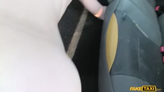 Spanking and Fucking with Jentina in the Taxi - หนังโป๊ที่ดีที่สุด 24/7 บน HOTSEXVIDEOS24.COM