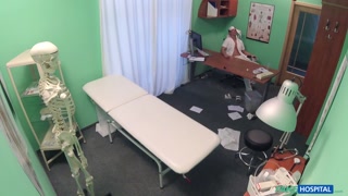 Medical Fucking: Pussy Cures Hangover Symptoms - 在HOTSEXVIDEOS24.COM上24/7的最佳色情内容