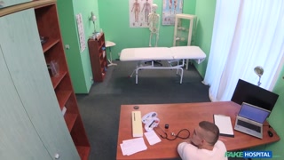 Blowjob and Facial for Office Cheat - 在HOTSEXVIDEOS24.COM上24/7的最佳色情内容