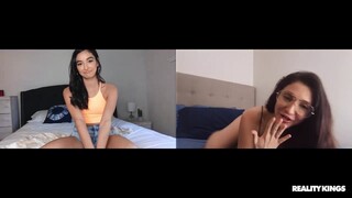 Vibrator Vibes: Emily & Jane's Pleasure - die beste Porno 24/7 auf HOTSEXVIDEOS24.COM