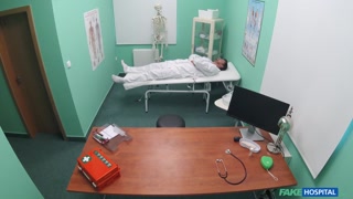 Fake Hospital - die beste Porno 24/7 auf HOTSEXVIDEOS24.COM