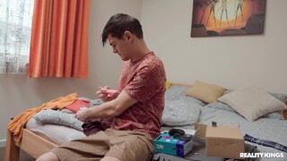 Food, Fun, and Games - guarda video di sesso caldi su HOTSEXVIDEOS24.COM
