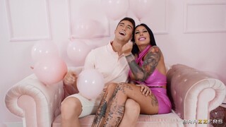 Jenna Swhite’s Bubble Butt in Reverse Cowgirl - de beste porno 24/7 op HOTSEXVIDEOS24.COM