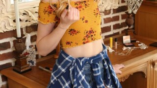 Sporty Babysitter Rhiannon Rides Danny D in Standing Doggy - il miglior porno 24/7 su HOTSEXVIDEOS24.COM