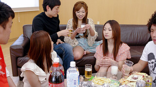 Japanese Nude Pool Orgy - Aika Hoshino & Friends - el mejor porno 24/7 en HOTSEXVIDEOS24.COM