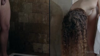 Vanessa's wet and wild shower handjob session - найкраще порно 24/7 на HOTSEXVIDEOS24.COM