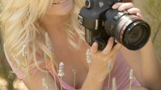 Blonde Beauty Gives Head - il miglior porno 24/7 su HOTSEXVIDEOS24.COM