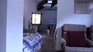 Logan's Wild Kitchen BTS - die beste Porno 24/7 auf HOTSEXVIDEOS24.COM