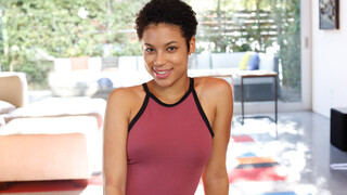 Shiny Ebony Pussy Amethyst Banks Gets Hammered - 在HOTSEXVIDEOS24.COM上24/7的最佳色情内容
