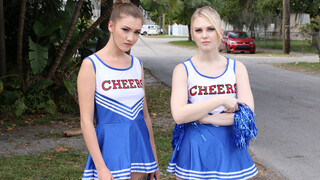 Best Friends Megan Sage & Lily Rader Try New Moves - il miglior porno 24/7 su HOTSEXVIDEOS24.COM