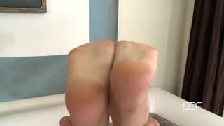 Hanna Montada - Fetish Foot Fun with Redhead - หนังโป๊ที่ดีที่สุด 24/7 บน HOTSEXVIDEOS24.COM