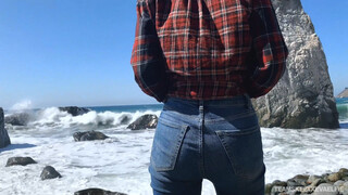 Outdoor Beach Sex with Eva Elfie - the best porn 24/7 on HOTSEXVIDEOS24.COM