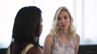 Interracial Lesbian Fingering - Dinner Date Turns Wild - HOTSEXVIDEOS24.COMで24/7最高のポルノ