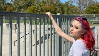 Teen Lola Fae Sucks Skater Boi's Cock Like a Pro - le meilleur porno 24/7 sur HOTSEXVIDEOS24.COM
