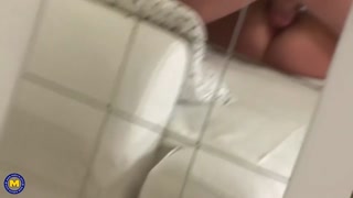 Hairy mature slut Gizelda takes a big load - el mejor porno 24/7 en HOTSEXVIDEOS24.COM