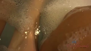 Shower Fart POV with Alaina Dawson - Skinny & Tattooed - le meilleur porno 24/7 sur HOTSEXVIDEOS24.COM