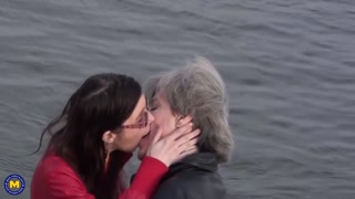 Birgitta K. and Josane - Lesbian Action with Mature and Teen - die beste Porno 24/7 auf HOTSEXVIDEOS24.COM