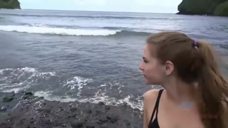 Petite Sydney Cole deepthroats cock - small tits bouncing - de beste porno 24/7 op HOTSEXVIDEOS24.COM
