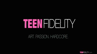 Daydream Daisy and Ryan Madison: A Teen Hardcore Fantasy Come True - HOTSEXVIDEOS24.COM에서 24/7 최고의 포르노