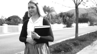 Fresh schoolgirl Chloe Cherry gets fucked rough - le meilleur porno 24/7 sur HOTSEXVIDEOS24.COM