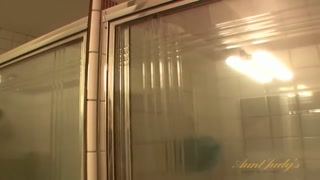 Sexy Berlin rubs her clit in the shower - cel mai bun porn 24/7 pe HOTSEXVIDEOS24.COM