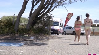 Brunette MILFs Chasey & Luci Q - Hot Beach Fuck Session - el mejor porno 24/7 en HOTSEXVIDEOS24.COM