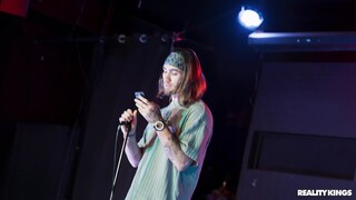 Sexy Poetry Slam Down - guarda video di sesso caldi su HOTSEXVIDEOS24.COM