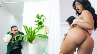 Rosxy's First Time: Latina MILF Fun - il miglior porno 24/7 su HOTSEXVIDEOS24.COM