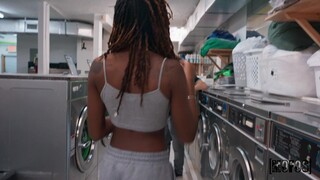 Local Laundromat Sucks: Jade and Tony's Hot Encounter - the best porn 24/7 on HOTSEXVIDEOS24.COM
