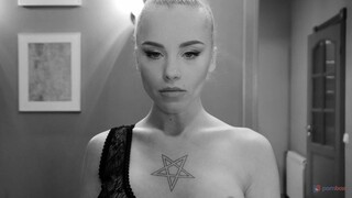 Blonde Lara Frost's Deepthroat and Ass-to-Mouth Action - il miglior porno 24/7 su HOTSEXVIDEOS24.COM