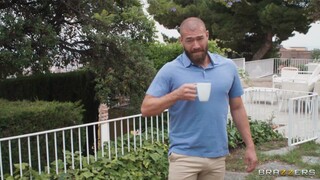 European Beauty Ema Karter Enjoys Big Cock - le meilleur porno 24/7 sur HOTSEXVIDEOS24.COM