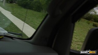 Tony Rubino Pounds Kait Doggystyle in Car - HOTSEXVIDEOS24.COM에서 24/7 최고의 포르노