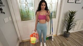 Maid's Sexy Payday - the best porn 24/7 on HOTSEXVIDEOS24.COM