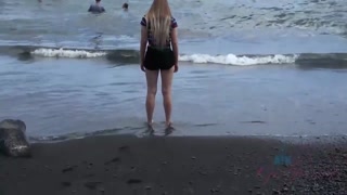 Exhibitionist Niki Snow takes it all on Road to Hana - POV sex - porno terbaik 24/7 di HOTSEXVIDEOS24.COM
