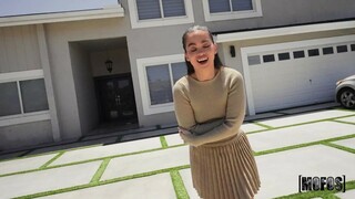 Logan Xander's Sexy Gardener - the best porn 24/7 on HOTSEXVIDEOS24.COM
