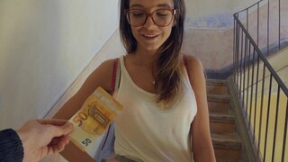 Brazilian Bombshell Heats Up the Room - najlepsze porno 24/7 na HOTSEXVIDEOS24.COM