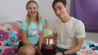 Birthday Fun with Stepsis - guarda video di sesso caldi su HOTSEXVIDEOS24.COM
