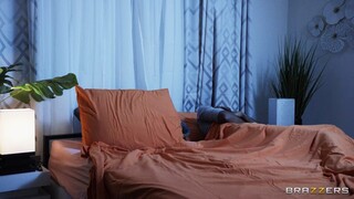 Glasses and Skirt On - HOTSEXVIDEOS24.COM에서 24/7 최고의 포르노